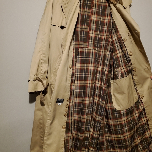 Made in Poland Trench coat - Picture 6 of 8